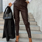 Celia Pantalón de Cuero Chic vista lateral