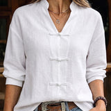 Blanco | Camisa holgada y cómoda para mujer de mediana edad con elemento de botón de rana