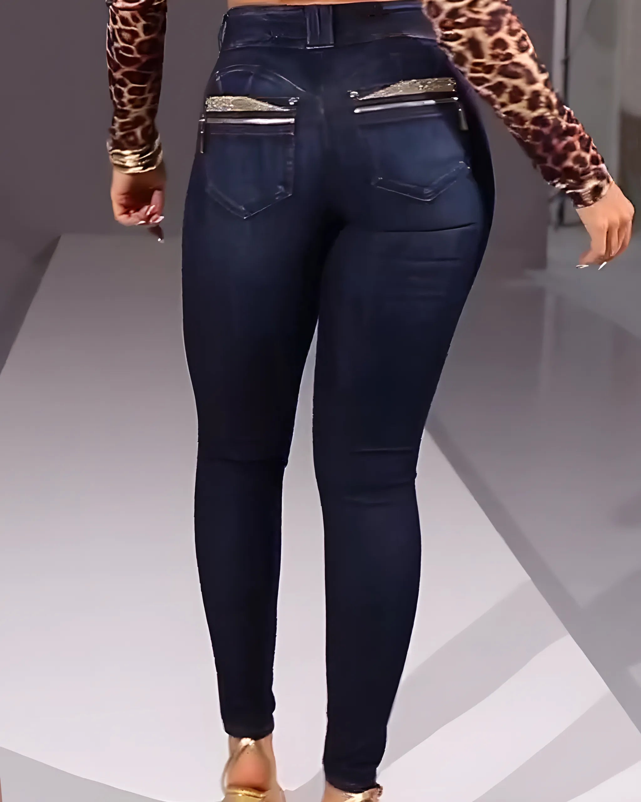 Berta Jeans Glam Con Pedrería vista trasera