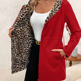 Abrigo reversible con capucha y estampado de leopardo