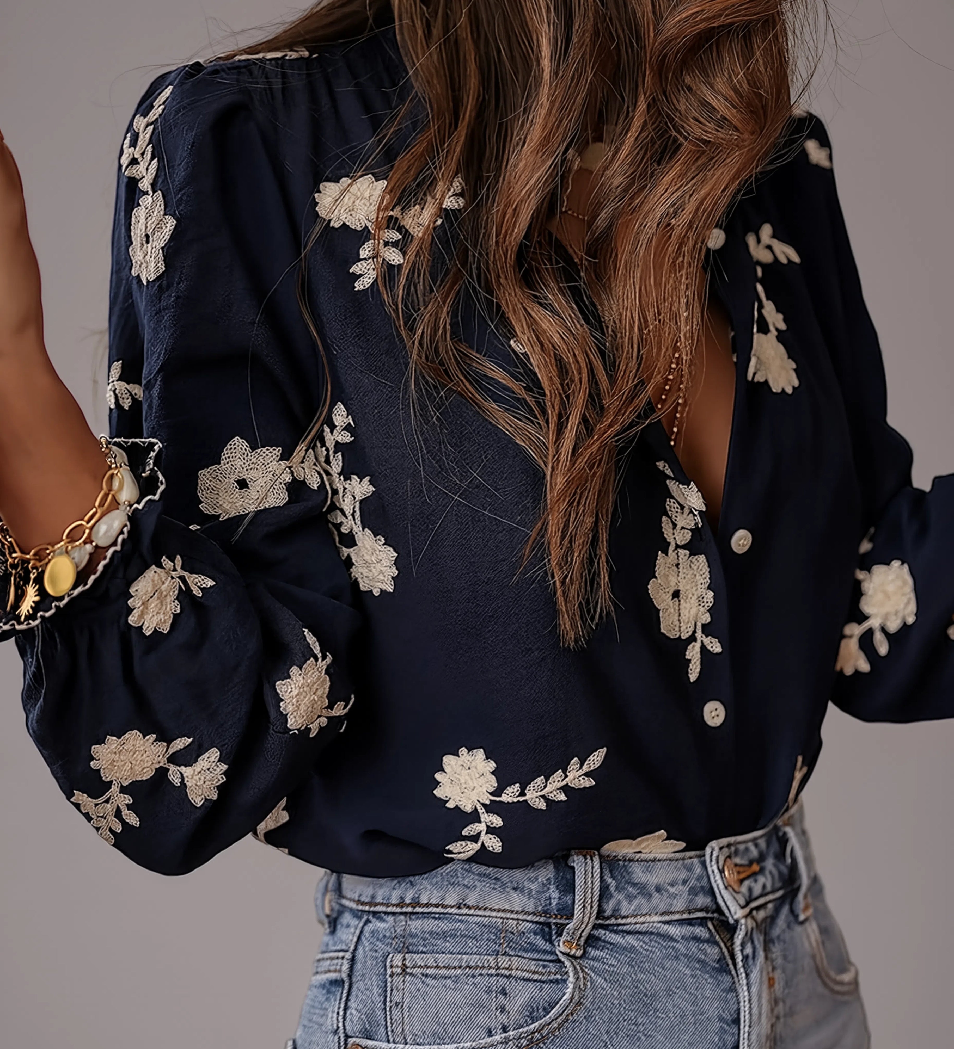 Laia | Camisa de manga larga con bordado floral