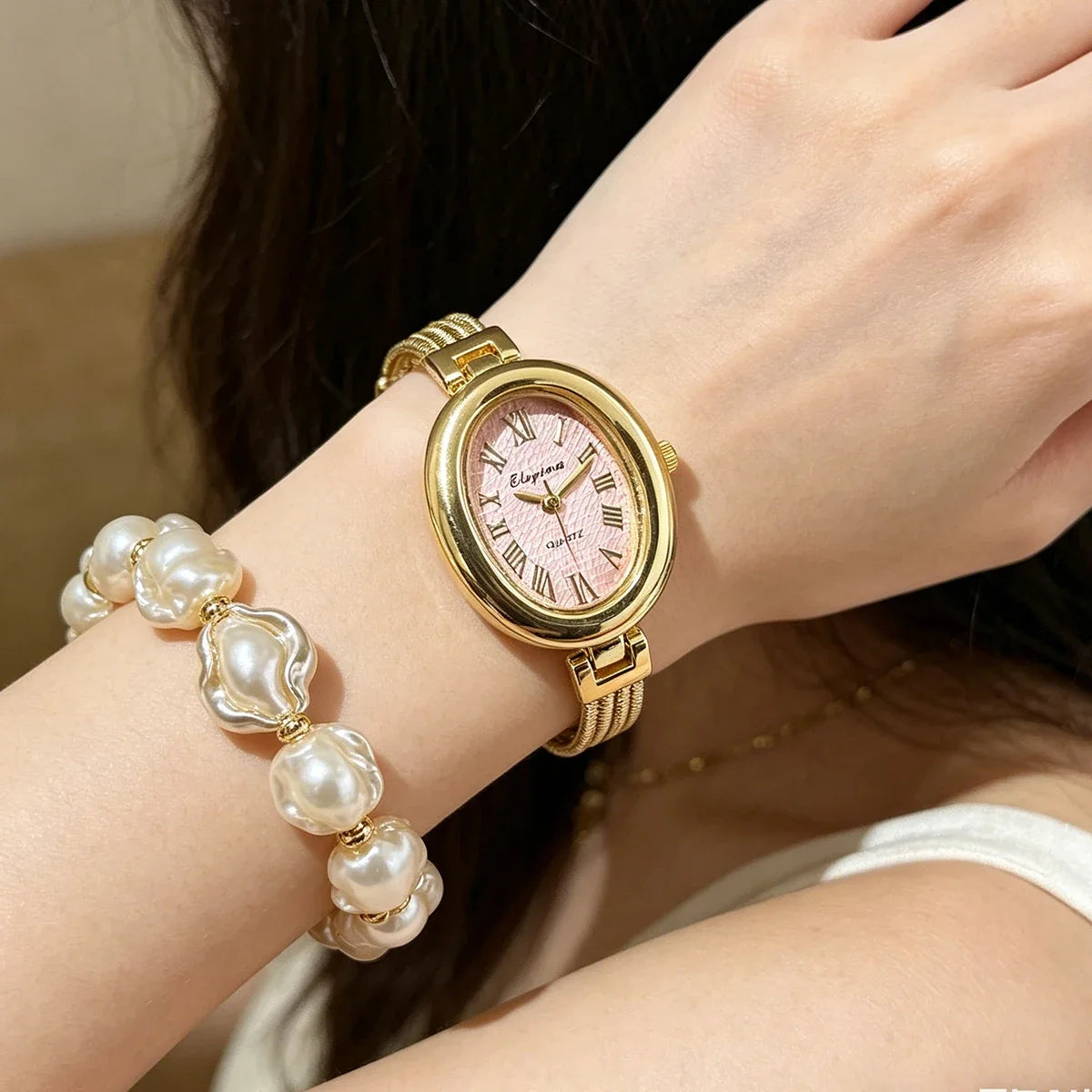 El reloj ovalado Genevieve