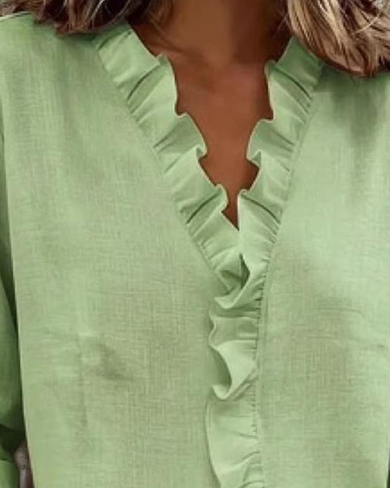 Nerea | Blusa de manga larga con escote en V y volantes de estilo elegante y casual