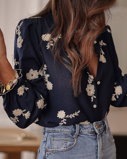 Laia | Camisa de manga larga con bordado floral elegante