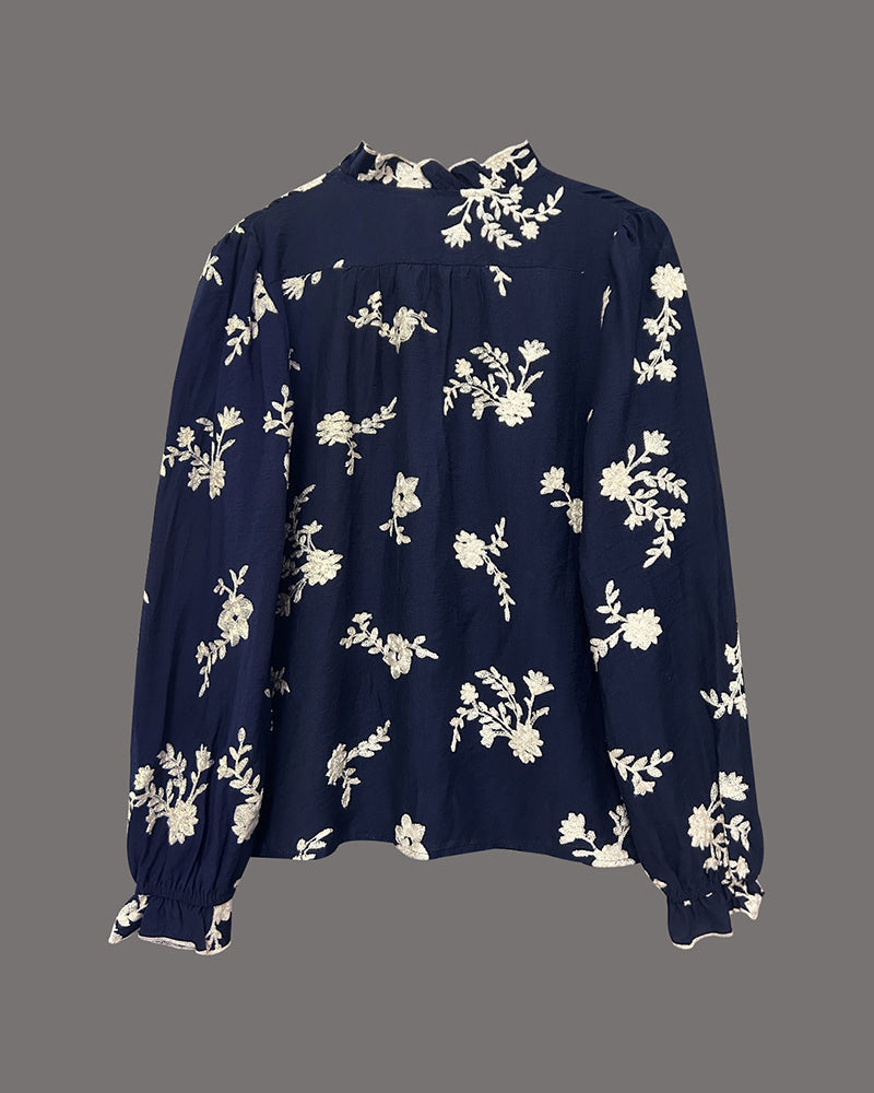 Laia | Camisa de manga larga con bordado floral elegante