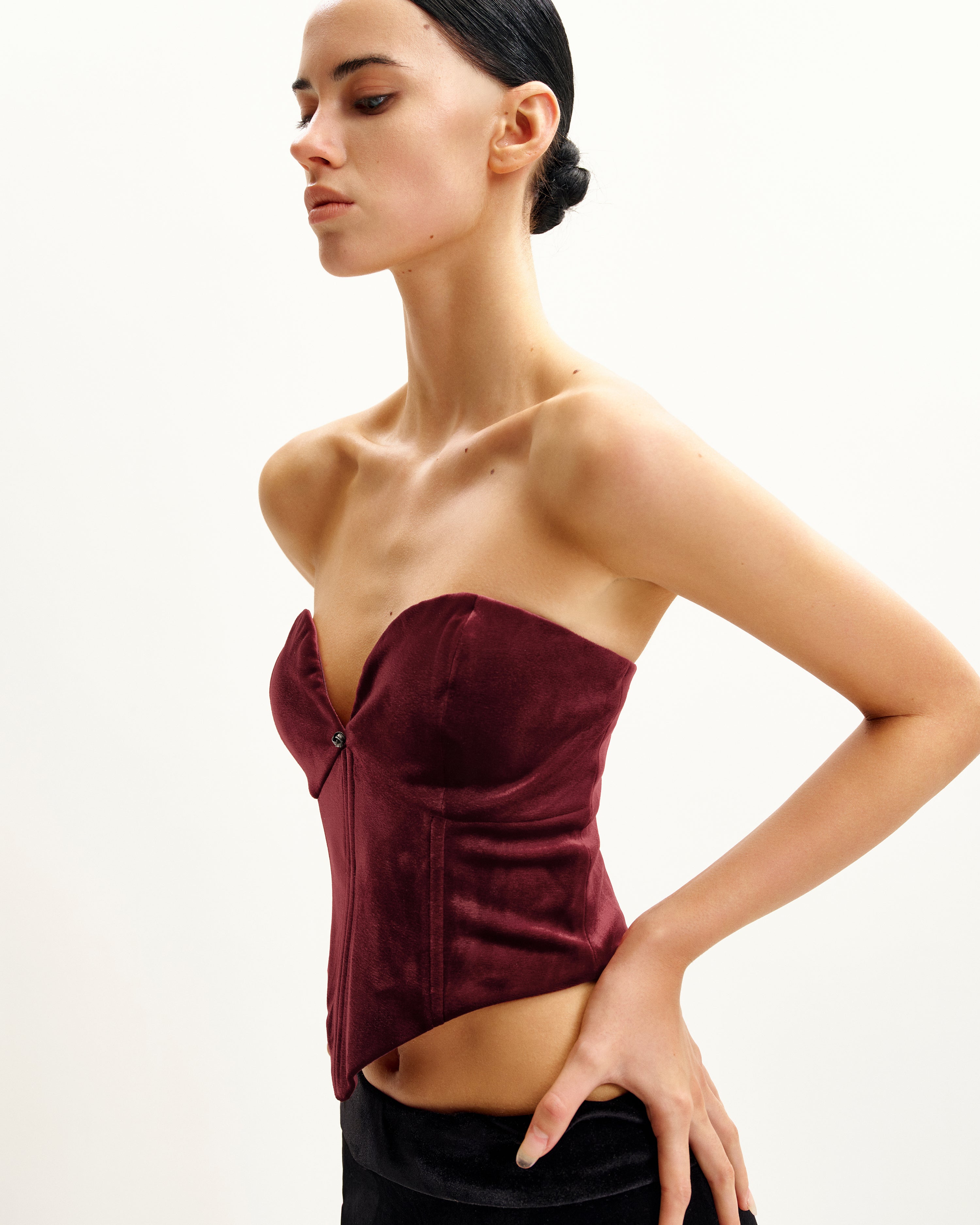Verónica Top corsé terciopelo escote bajo color claret vista lateral