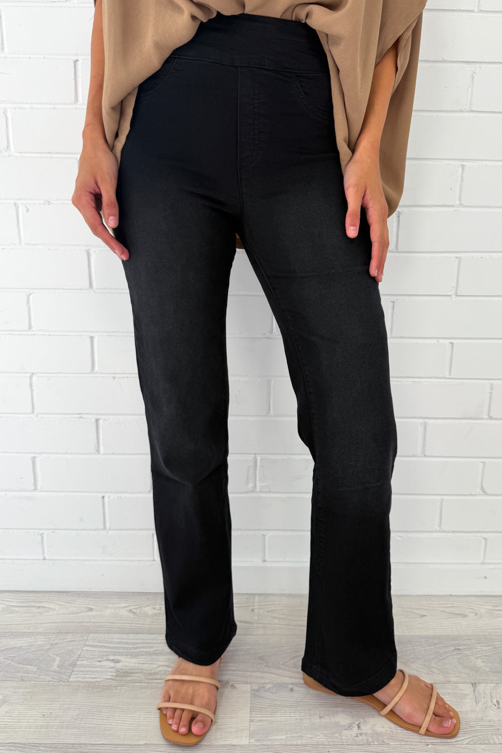 Ester Vaqueros Denim Azul detalle de la cintura