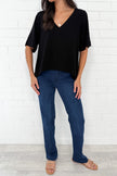 Ester Vaqueros Denim Azul detalle de los bajos