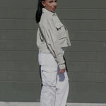 Iria Pantalón Cargo Corte Recto look femenino moderno