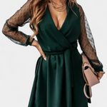 Jana Vestido Mini Elegante con Escote Sofisticado y Silueta Favorecedora
