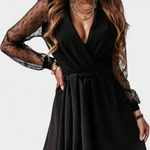 Jana Vestido Mini Elegante con Escote Sofisticado y Silueta Favorecedora